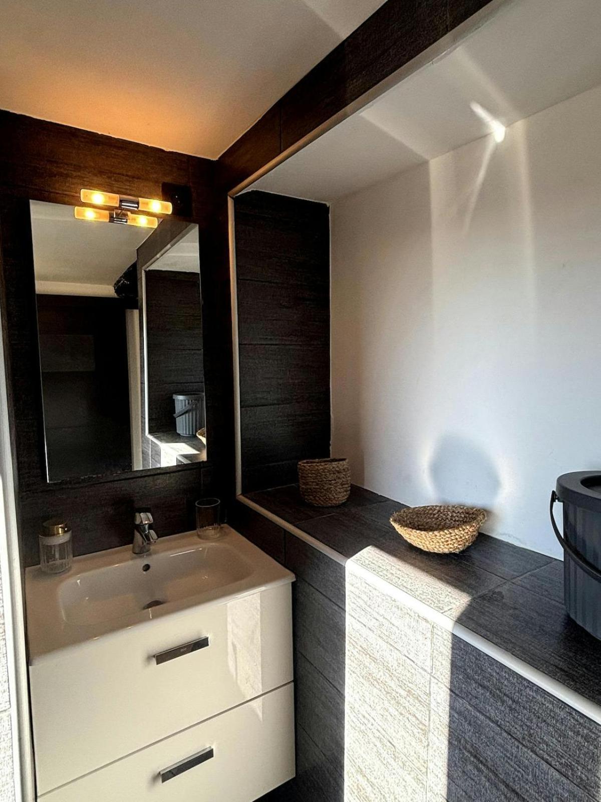 Appartement F2 Toits Ecusson 4 Pers. Eglise St Anne 5 Min Com